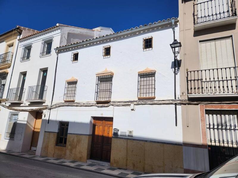 Townhouse for sale in Rute, Córdoba