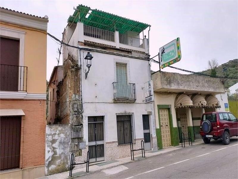 Townhouse for sale in Rute, Córdoba