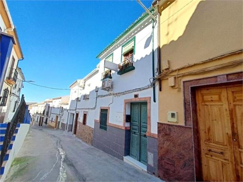 Townhouse for sale in Rute, Córdoba