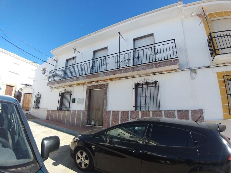 Maison de Ville à vendre dans La Concepcion, Córdoba