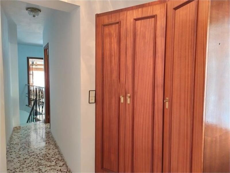 3 bedroom Townhouse for sale