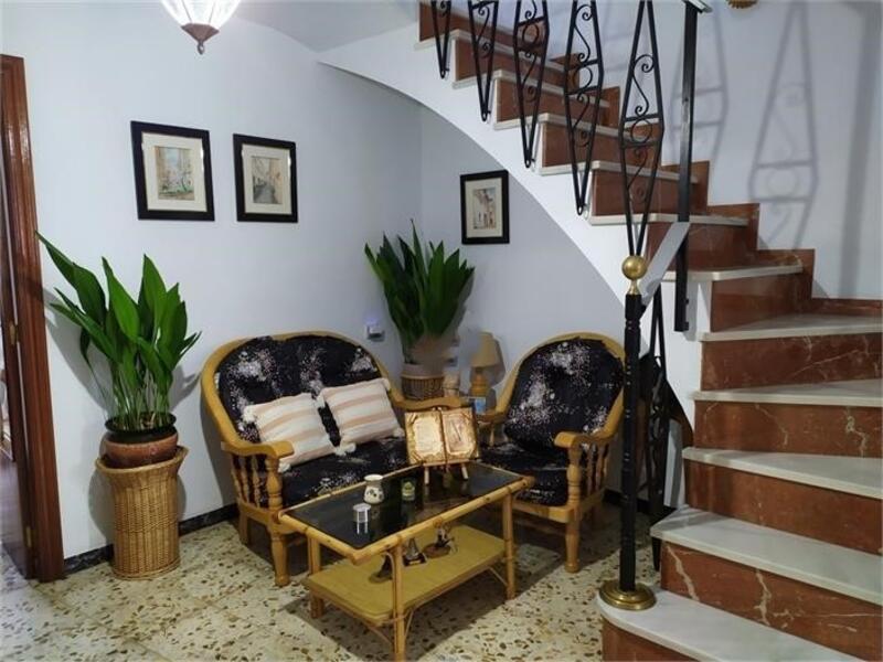 3 bedroom Townhouse for sale