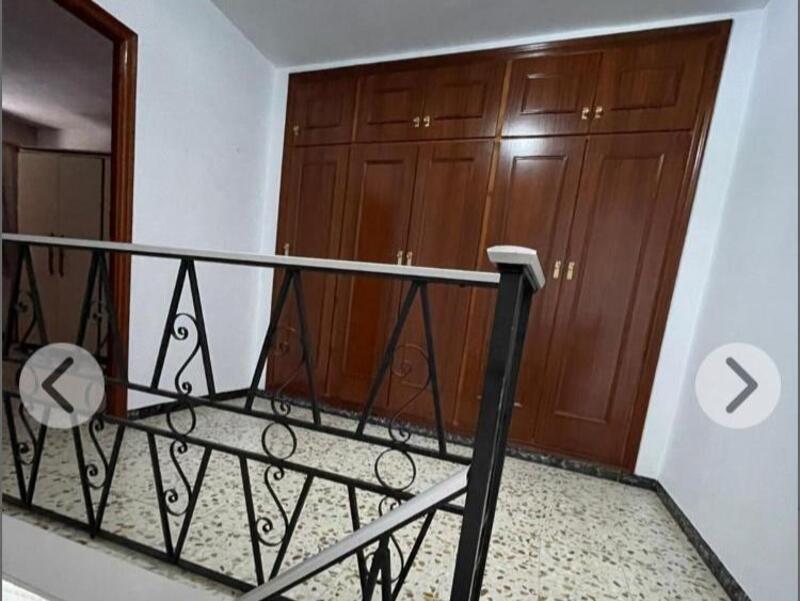 3 bedroom Townhouse for sale