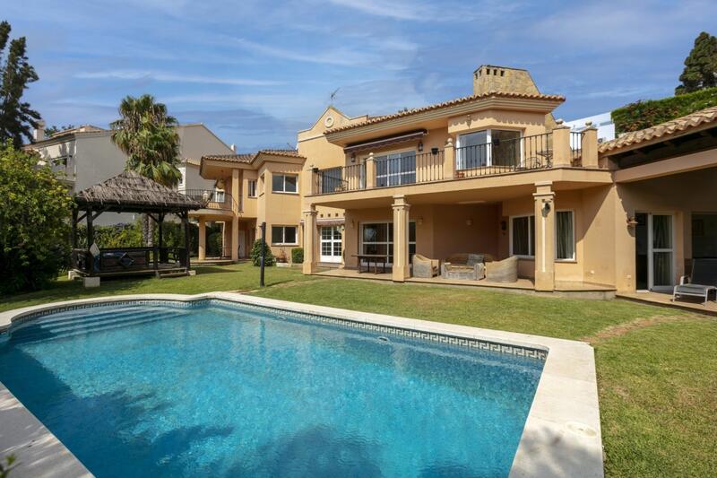 Villa til salg i Marbella, Málaga