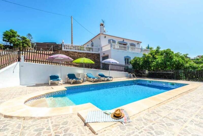 Landhuis voor lange termijn huur in Torrox, Málaga