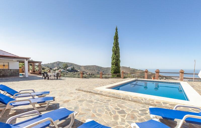 Landhuis voor lange termijn huur in Torrox, Málaga