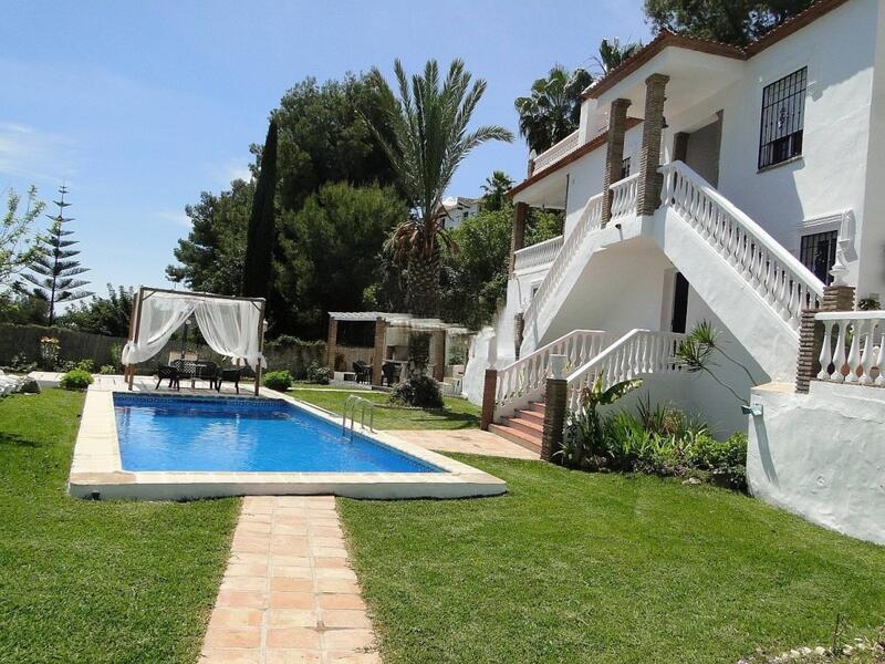 Villa for Long Term Rent in Frigiliana, Málaga