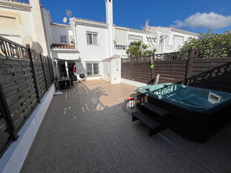 Townhouse for sale in Torrox, Málaga