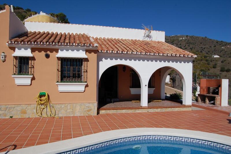 Country House for sale in Torrox, Málaga