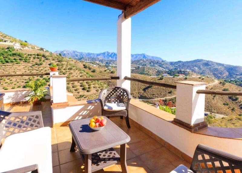 Auberge à louer à long terme dans Torrox, Málaga