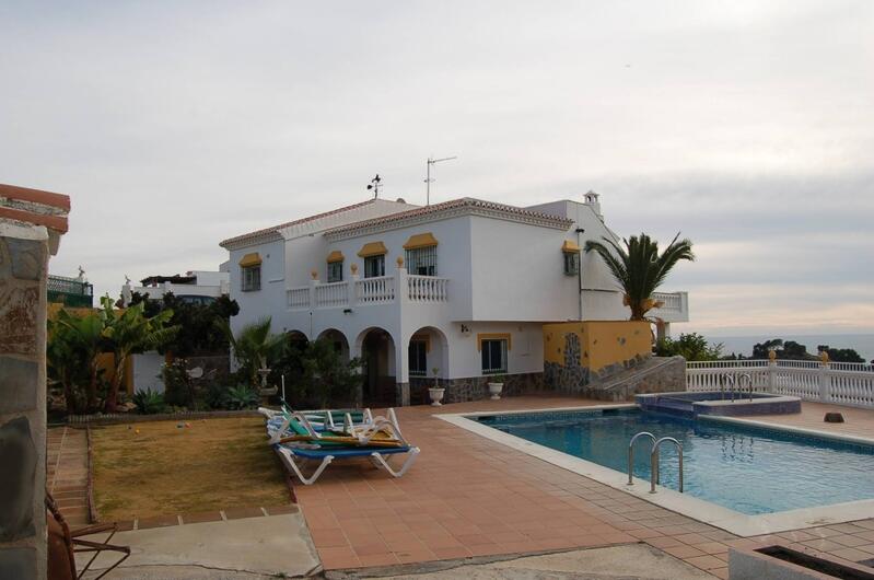 Villa en venta en Frigiliana, Málaga