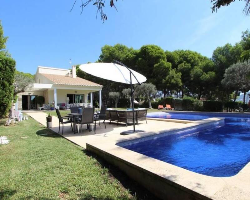 5 bedroom Villa for sale