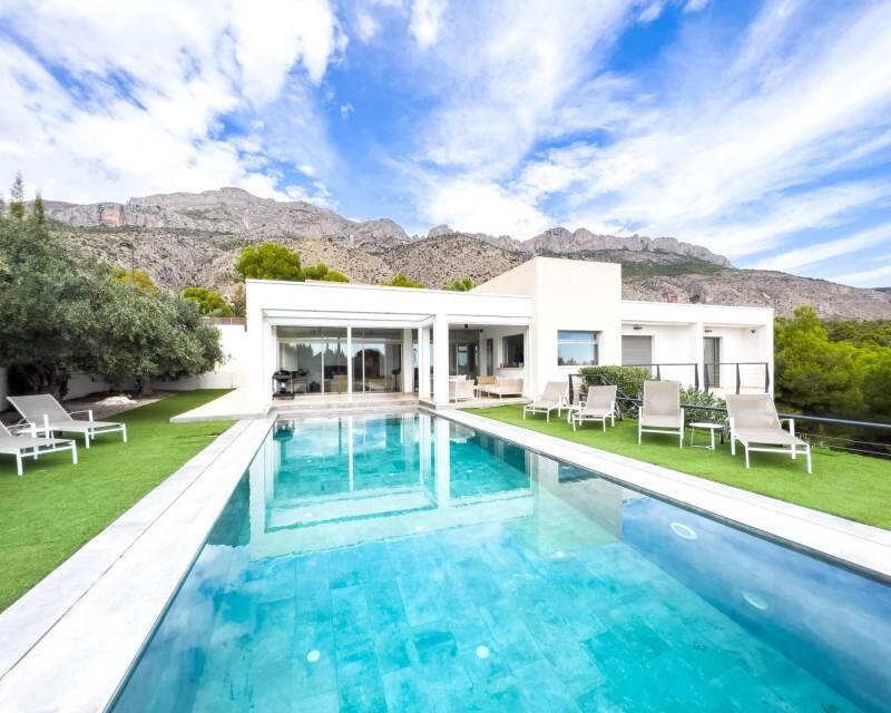 Villa til salgs i Altea, Alicante