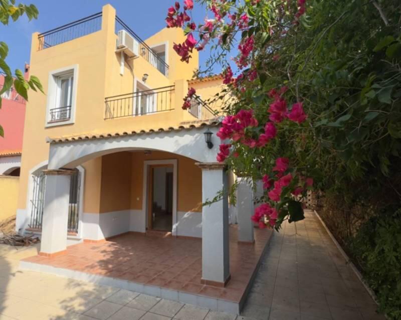 3 bedroom Villa for sale