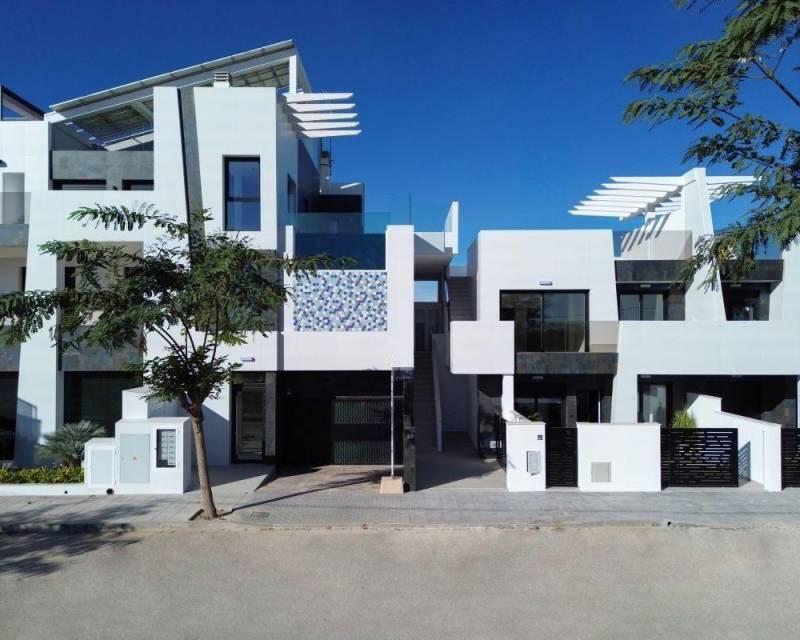 Villa en venta en Pilar de la Horadada, Alicante