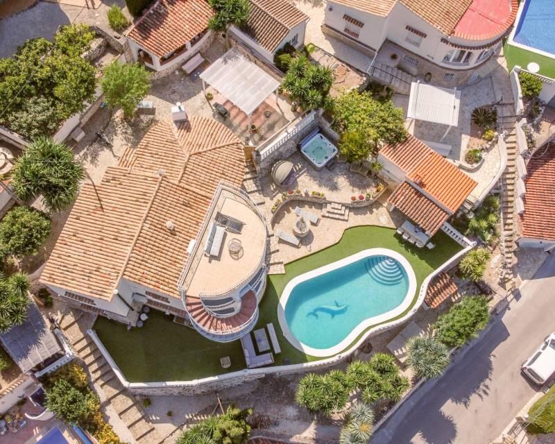 5 bedroom Villa for sale