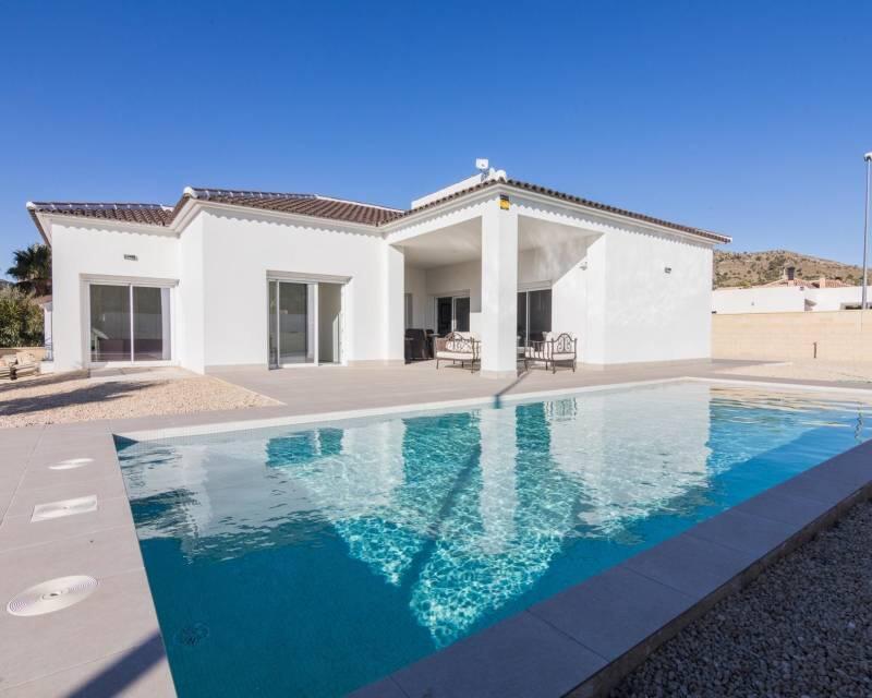 Villa for sale in Pinoso, Alicante