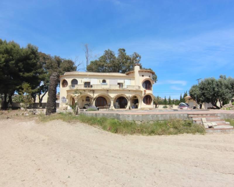 Villa en venta en Benissa, Alicante