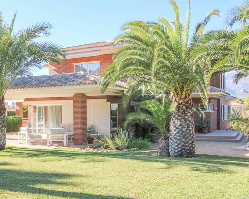 7 Cuarto Villa en venta