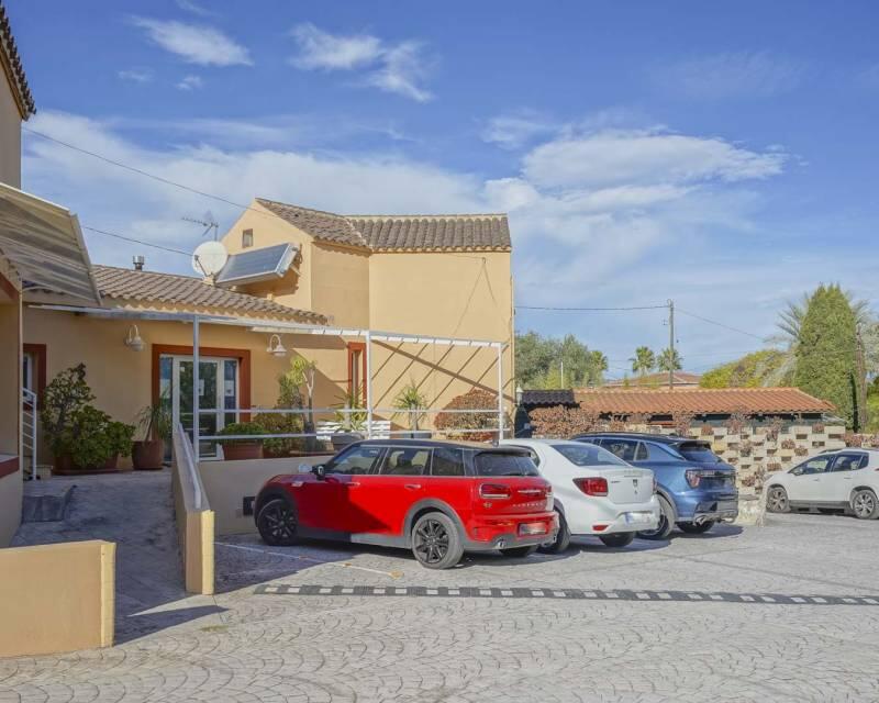 4 Cuarto Villa en venta