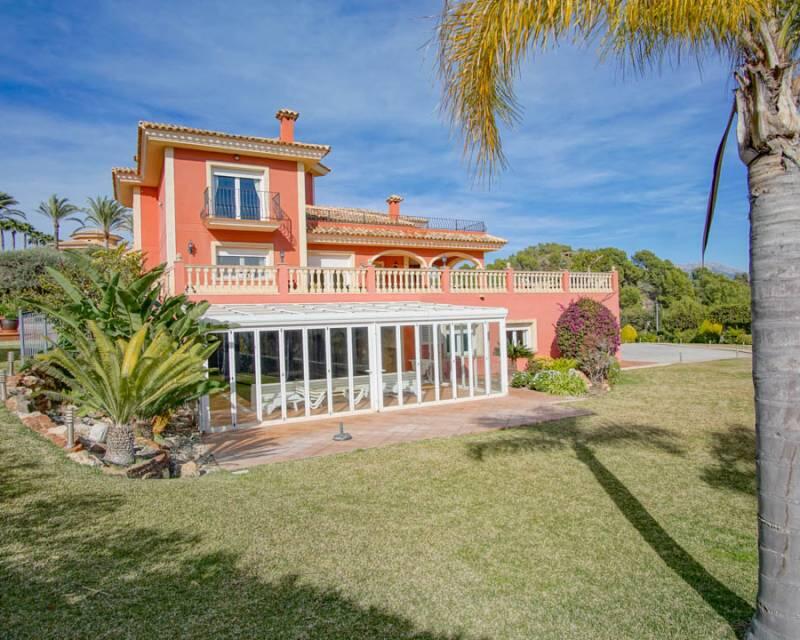 6 Cuarto Villa en venta