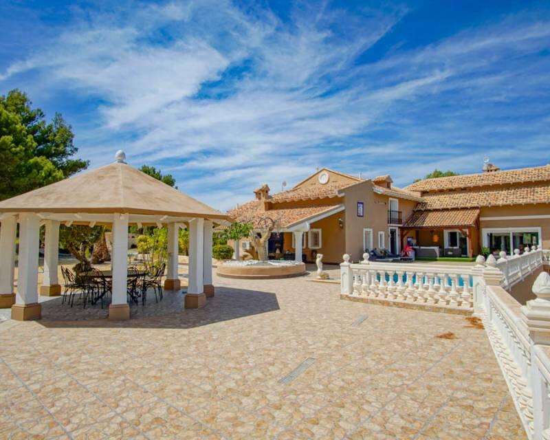 Villa à vendre dans La Nucia, Alicante