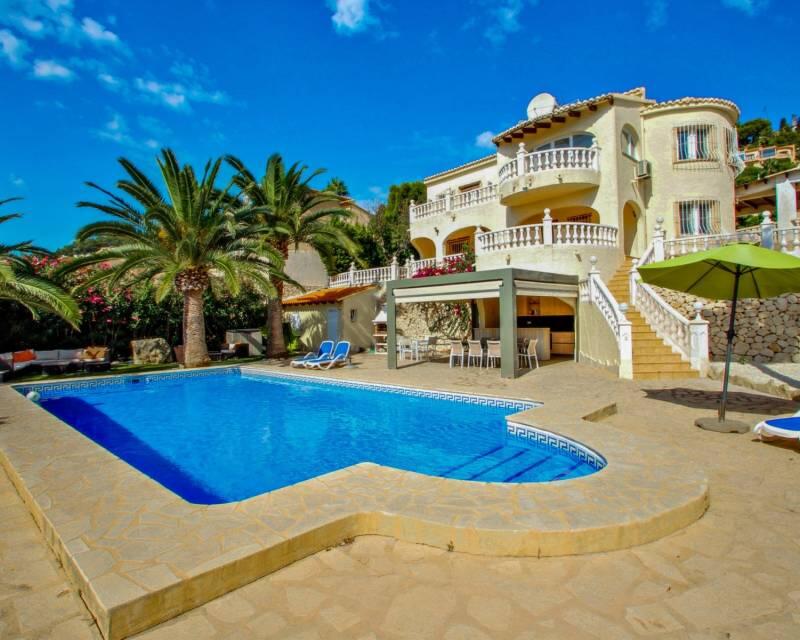 Villa till salu i Moraira, Alicante