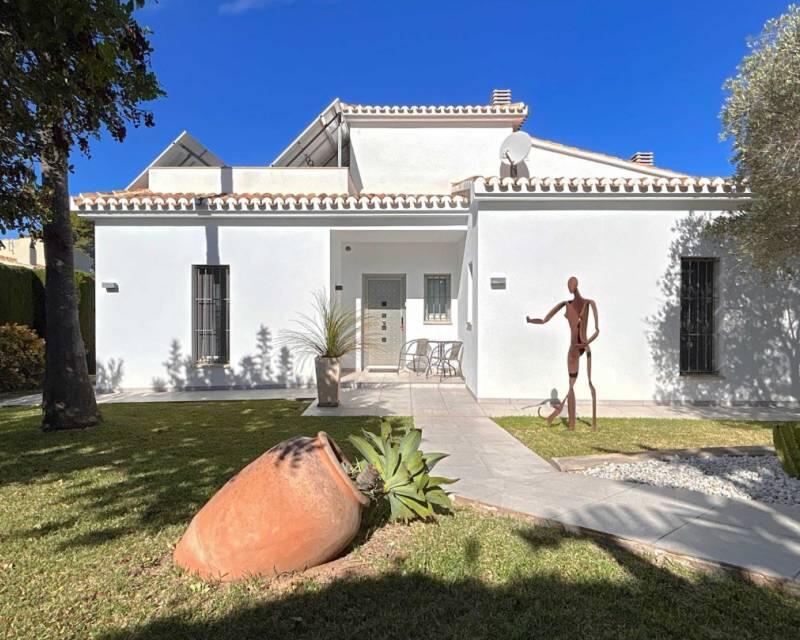 4 bedroom Villa for sale