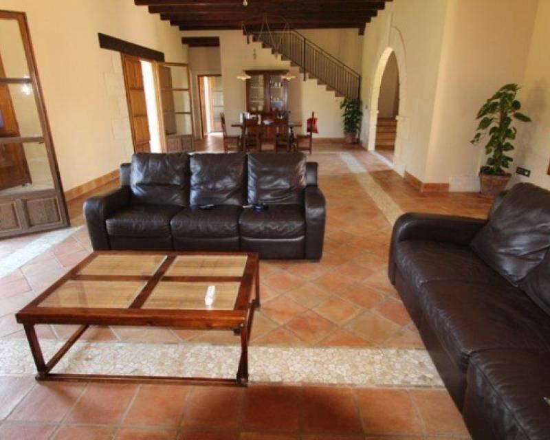 5 bedroom Villa for sale