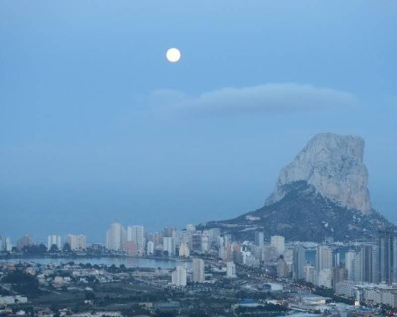 Villa Te koop in Calpe, Alicante