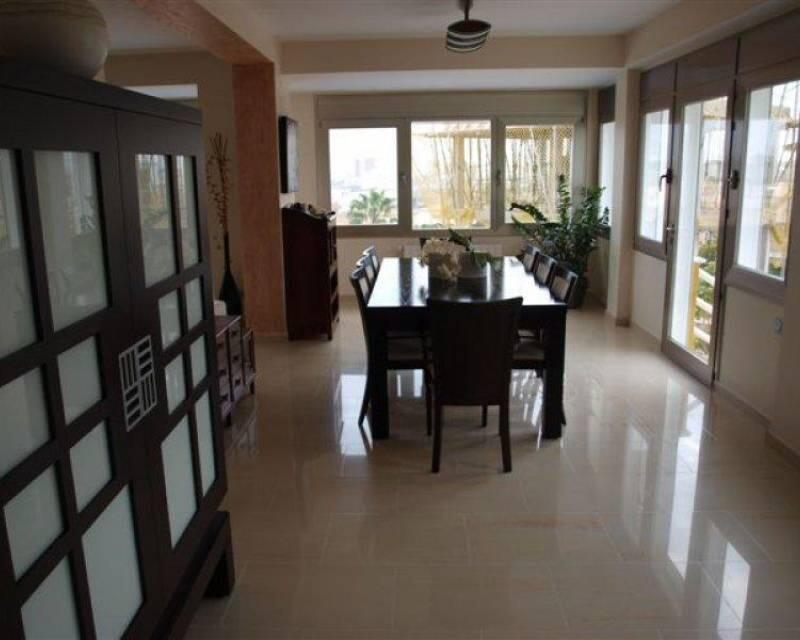 6 Cuarto Villa en venta