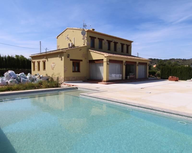 Villa en venta en Benissa, Alicante