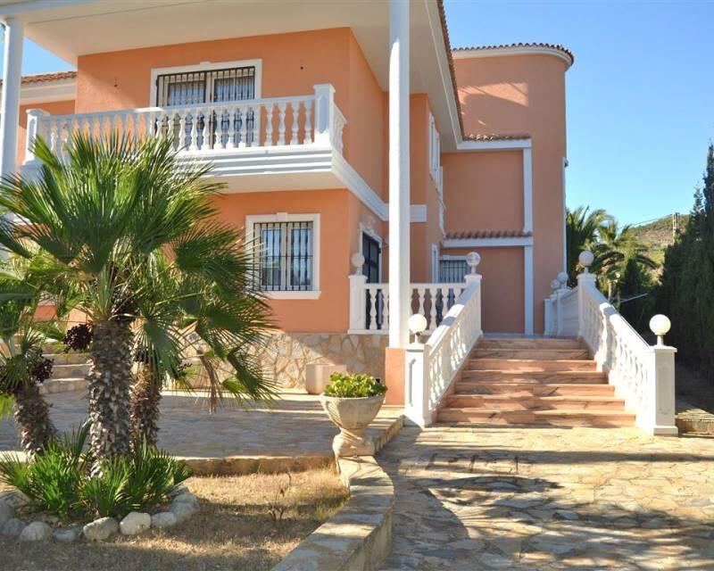 5 Cuarto Villa en venta