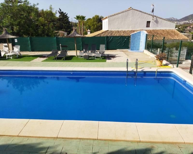 2 Cuarto Villa en venta