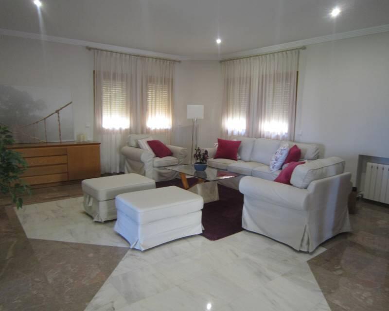 5 bedroom Villa for sale