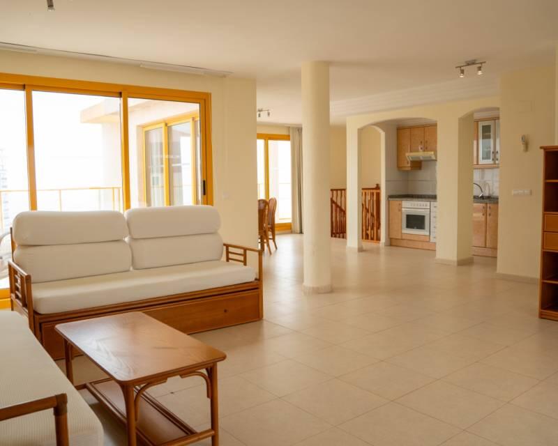 3 bedroom Apartment for sale