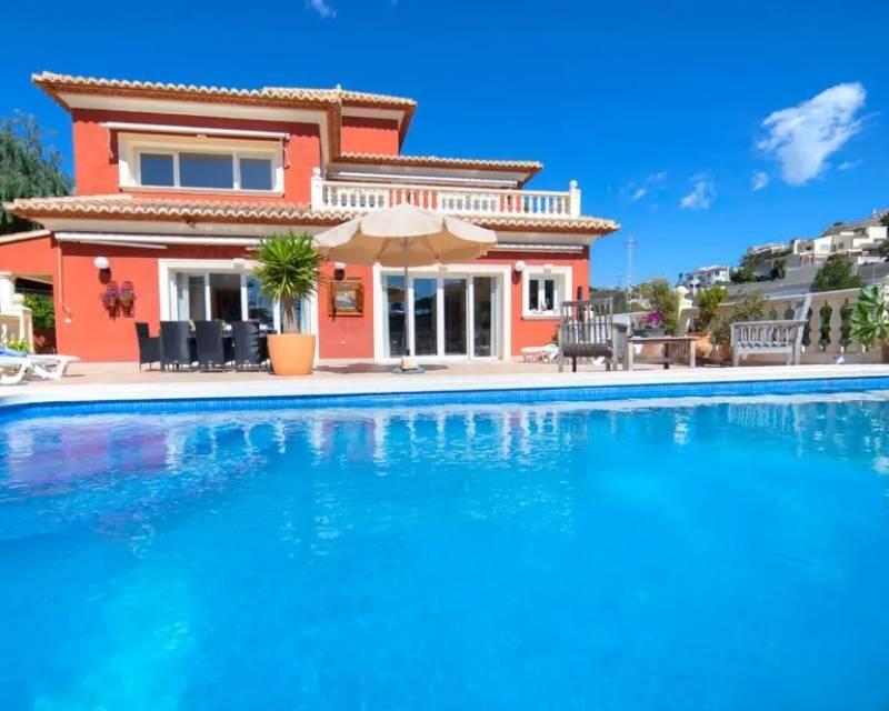 Villa til salgs i Calpe, Alicante