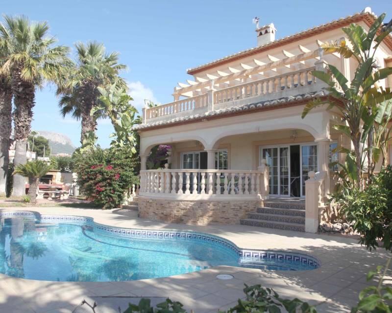 6 bedroom Villa for sale