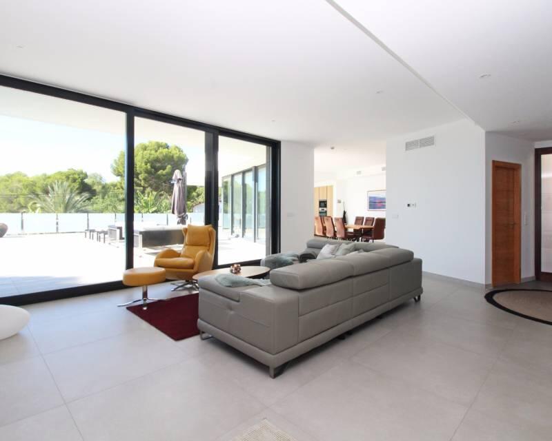 4 Cuarto Villa en venta