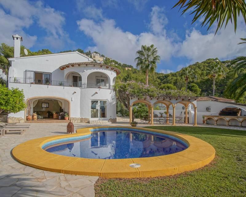 Villa en venta en Moraira, Alicante