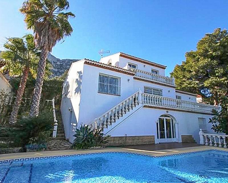 Villa til salgs i Denia, Alicante