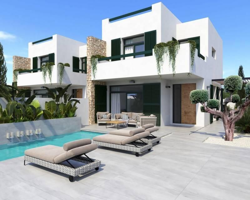 Villa till salu i Daya Nueva, Alicante