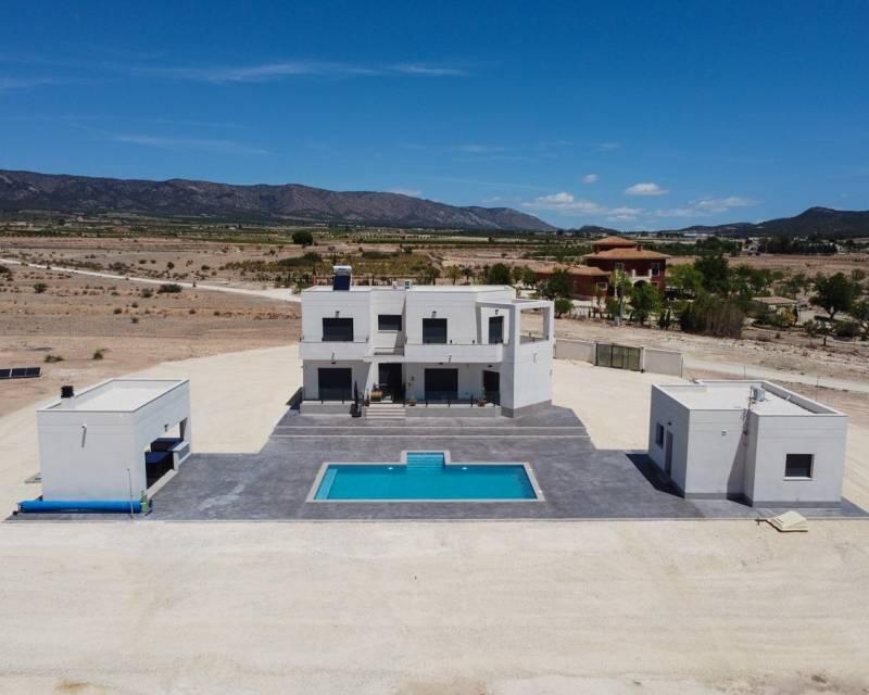 Villa en venta en Pinoso, Alicante