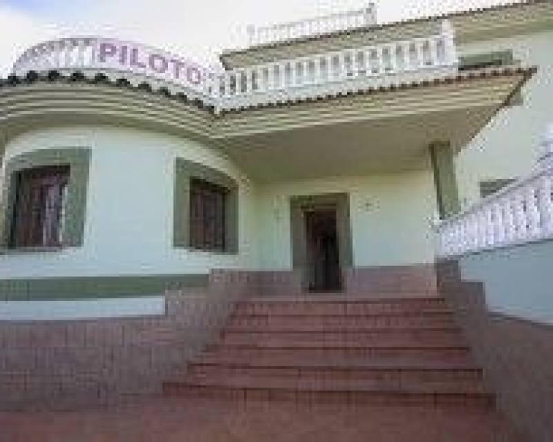 Villa til salg i Torrevieja, Alicante