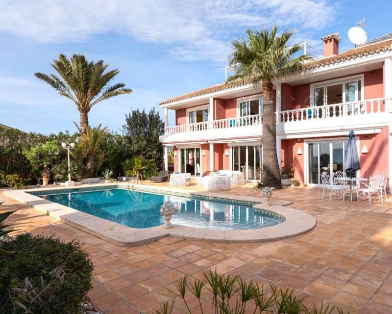 Villa for sale in Moraira, Alicante