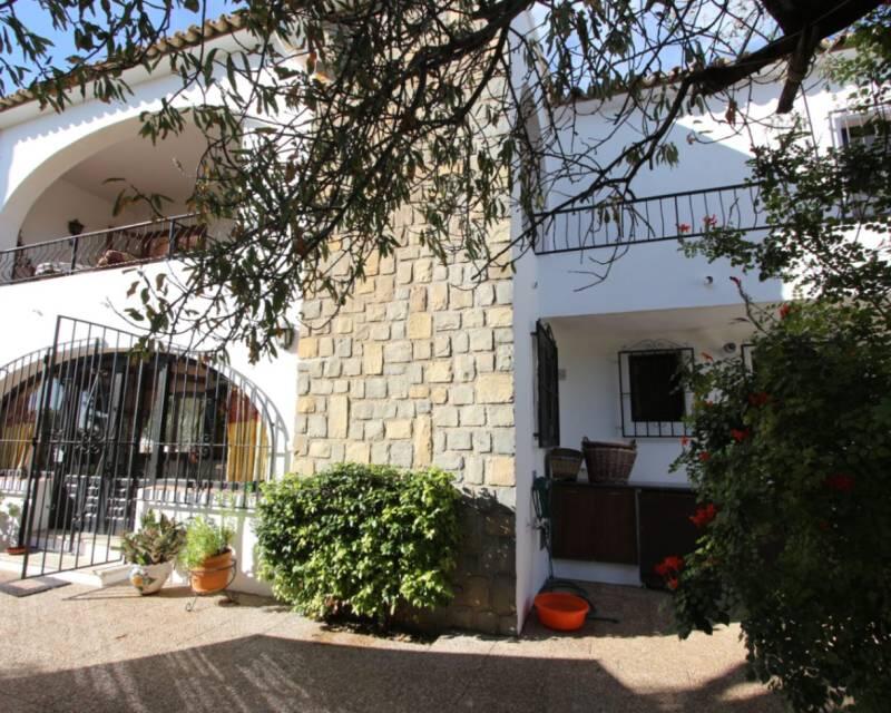 6 Cuarto Villa en venta