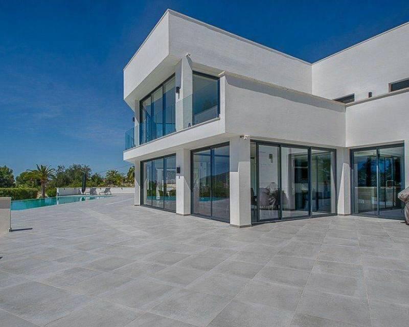 5 bedroom Villa for sale