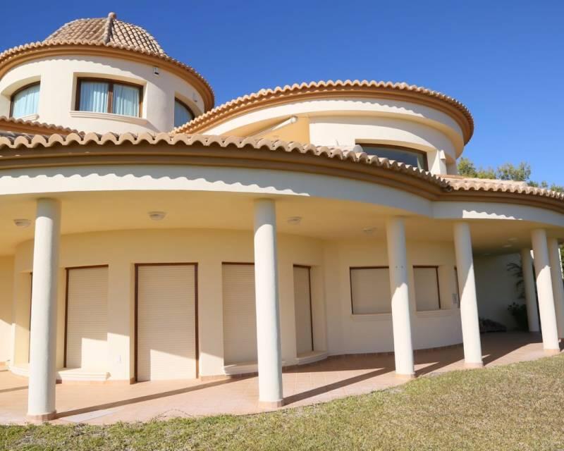 4 Cuarto Villa en venta