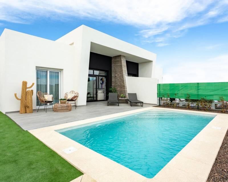 Villa en venta en Algorfa, Alicante