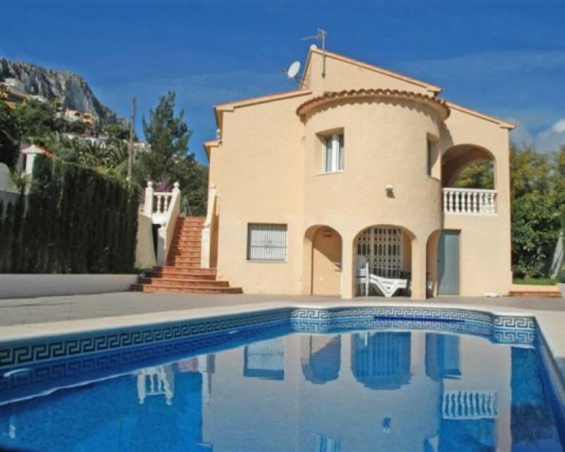 6 bedroom Villa for sale